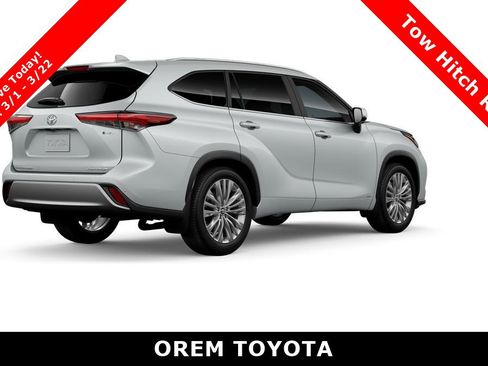 New 2026 Toyota Highlander Platinum image 10