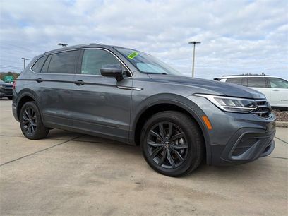 Used 2024 Volkswagen Tiguan SE