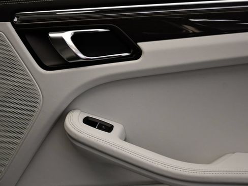 Certified 2026 Porsche Macan Turbo AWD/4WD image 53