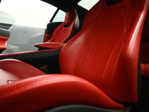 Used 2020 Ferrari Portofino RWD image 52