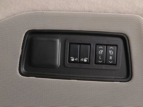 Used 2024 Cadillac Escalade Sport Platinum w/ LPO, ONYX Package AWD/4WD image 36
