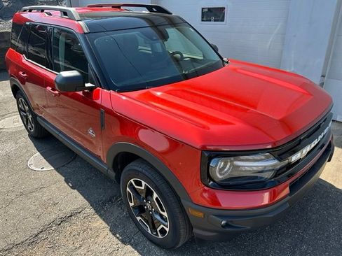 Used 2023 Ford Bronco Sport Outer Banks w/ Tech Package AWD/4WD image 7