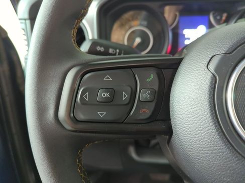 Used 2025 Jeep Wrangler Sport image 27