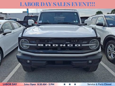 Certified 2023 Ford Bronco Outer Banks AWD/4WD image 2