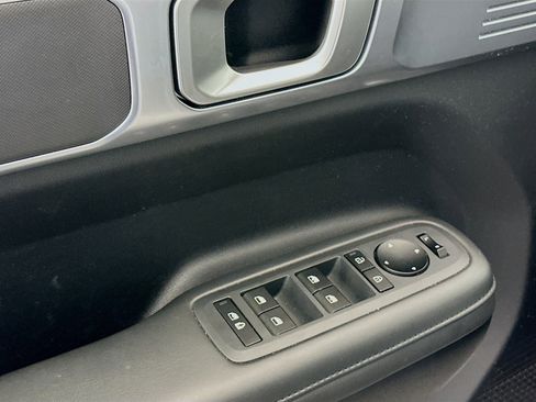 Used 2025 Hyundai Santa Fe SEL image 15