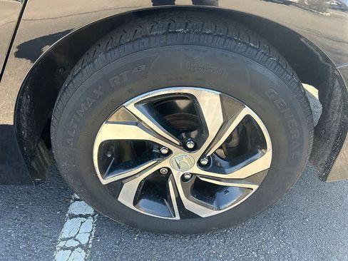 Used 2016 Honda Accord LX image 7