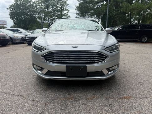 Used 2018 Ford Fusion Titanium AWD/4WD image 2