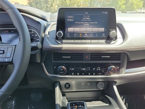 New 2026 Nissan Rogue SV image 9