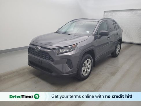 Used 2021 Toyota RAV4 LE image 1