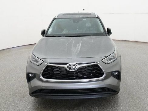 Used 2026 Toyota Highlander Limited AWD/4WD image 27