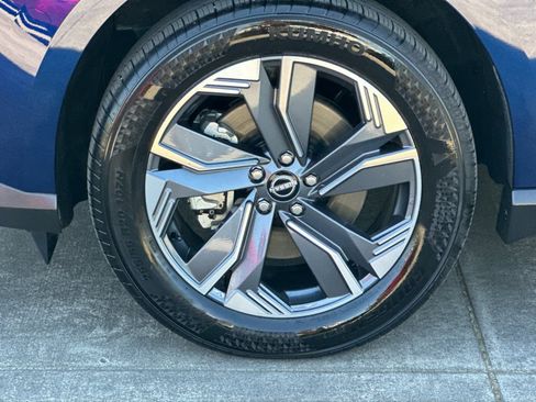 Certified 2025 Nissan Murano SL AWD/4WD image 24