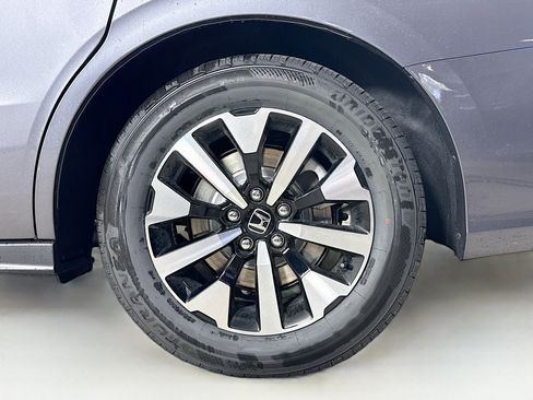 New 2026 Honda Odyssey EX-L image 39