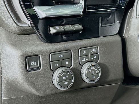 New 2026 Chevrolet Silverado 1500 LTZ w/ LTZ Premium Package image 11
