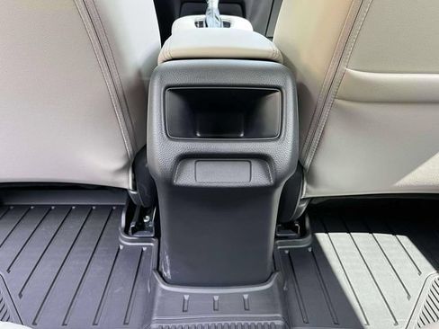 Used 2027 Honda HR-V EX-L image 16