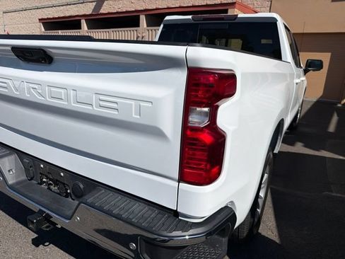 Used 2022 Chevrolet Silverado 1500 LT w/ Safety Package RWD image 6