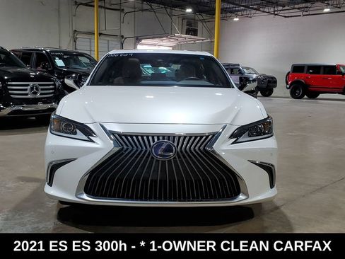 Used 2021 Lexus ES 300h w/ Premium Package FWD image 2