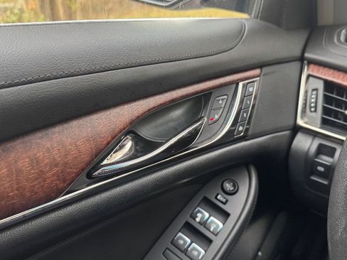 Used 2017 Cadillac CTS Luxury image 13