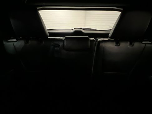 Used 2023 Toyota Highlander XSE FWD image 23