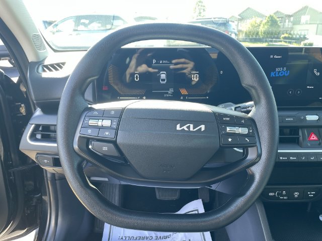 Used 2025 Kia K4 FWD image 19
