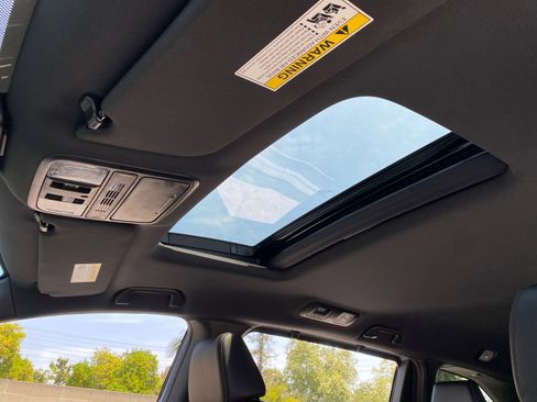 Used 2024 Honda Odyssey Sport image 30