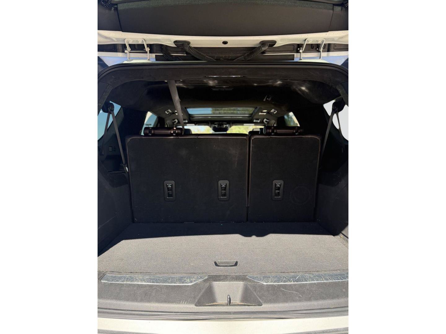 Used 2022 Cadillac Escalade ESV Sport Platinum AWD/4WD image 20