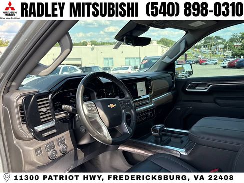 Used 2023 Chevrolet Silverado 1500 LTZ AWD/4WD image 8