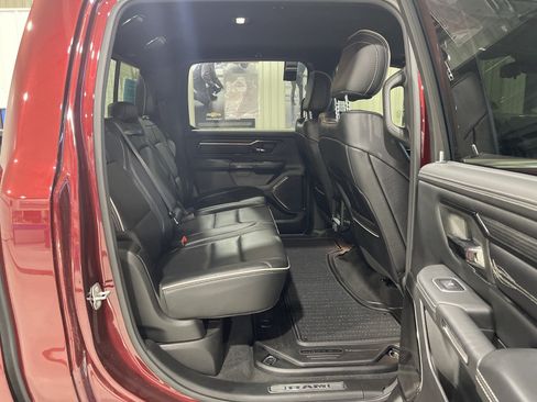 Used 2023 RAM 1500 Limited AWD/4WD image 17