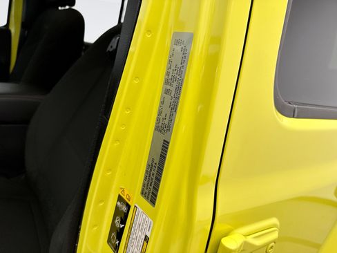 Used 2023 Jeep Wrangler Unlimited Sahara image 19