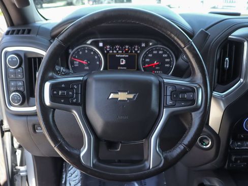 Used 2022 Chevrolet Silverado 1500 LTZ w/ LTZ Premium Package AWD/4WD image 21