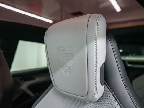 New 2026 Porsche Cayenne Electric Coupe AWD/4WD image 30