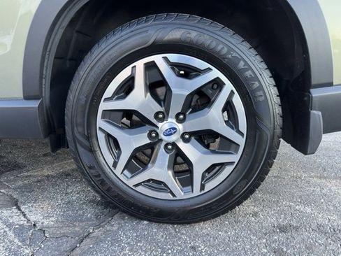 Used 2019 Subaru Forester Premium image 31