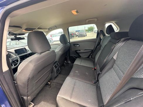 Used 2022 Nissan Rogue SV AWD/4WD image 15