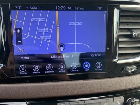 Used 2017 Chrysler Pacifica Touring-L Plus w/ Advanced Safetytec Group image 23