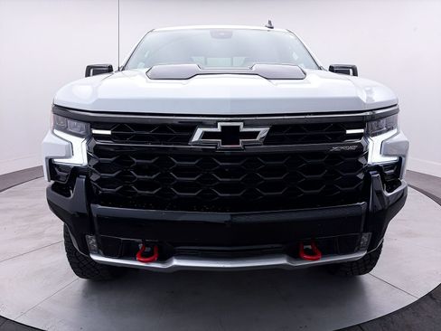 Used 2023 Chevrolet Silverado 1500 ZR2 w/ Technology Package AWD/4WD image 15