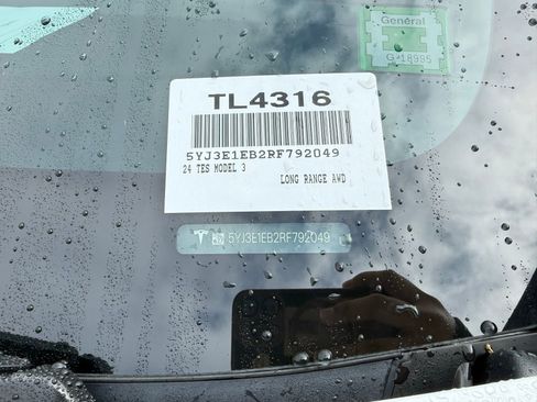 Used 2024 Tesla Model 3 Long Range image 9