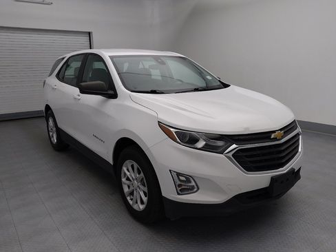 Used 2021 Chevrolet Equinox LS AWD/4WD image 13