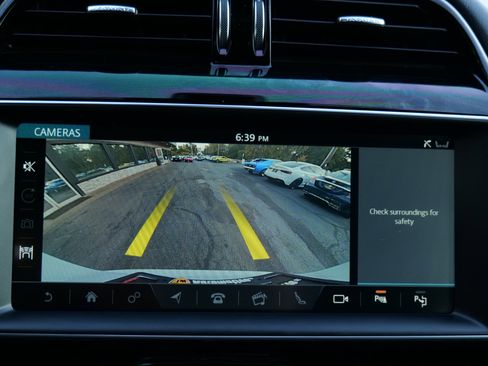 Used 2019 Jaguar F-PACE S image 24