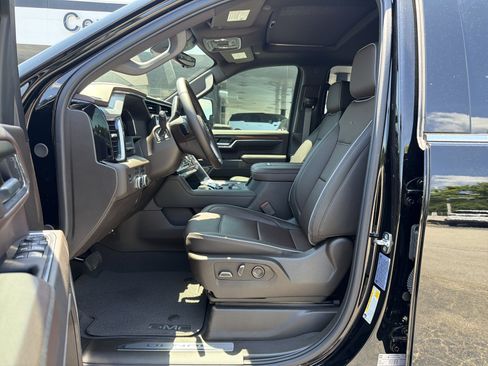 Used 2026 GMC Sierra 2500 Denali w/ Technology Package AWD/4WD image 14