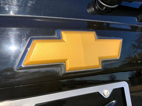 Used 2013 Chevrolet Suburban LS image 29