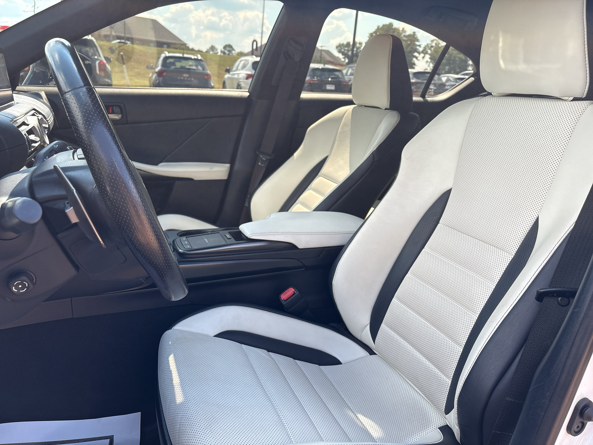 Used 2022 Lexus IS 350 F Sport w/ Navigation Package RWD image 10