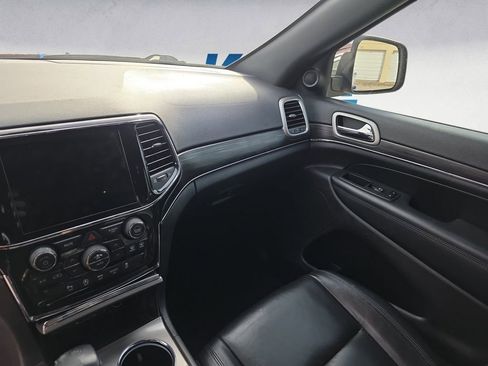 Used 2022 Jeep Grand Cherokee Limited image 10