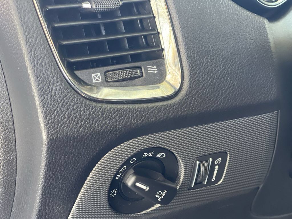 Used 2019 Dodge Durango GT AWD/4WD image 17