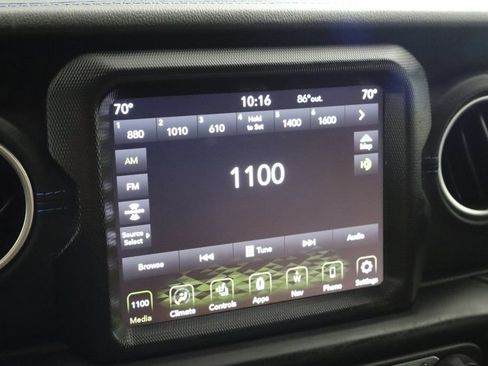 Used 2023 Jeep Wrangler Unlimited Rubicon 4xe w/ Cold Weather Group AWD/4WD image 28