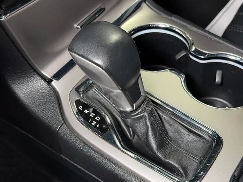 Used 2019 Jeep Grand Cherokee Limited AWD/4WD image 33