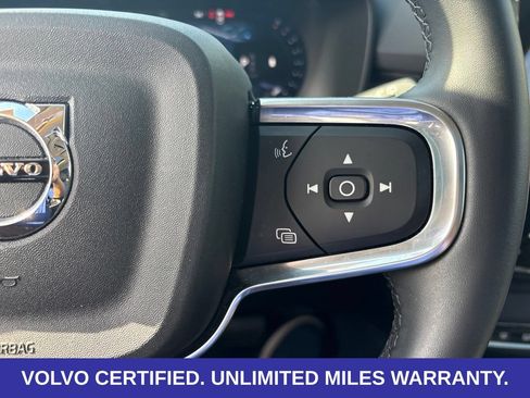 Certified 2026 Volvo XC40 B5 Plus AWD/4WD image 22