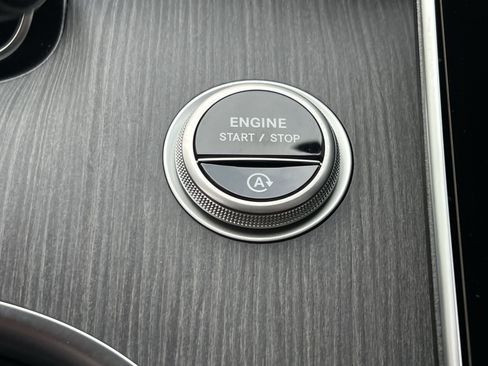 New 2026 Mercedes-Benz C 300 4MATIC Sedan image 38