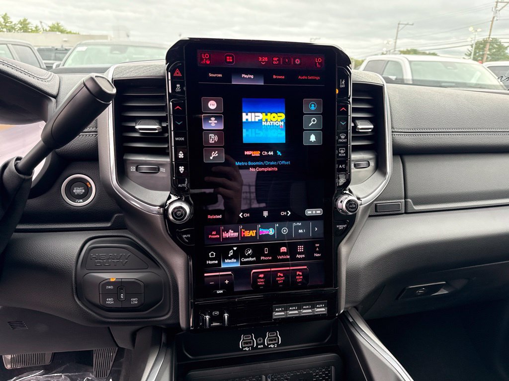 New 2027 RAM 2500 Laramie w/ Night Edition AWD/4WD image 12