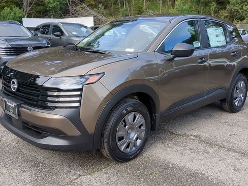 New 2026 Nissan Kicks S FWD image 2