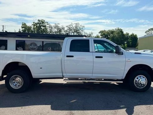 Used 2025 RAM 3500 Tradesman w/ Chrome Appearance Group AWD/4WD image 3