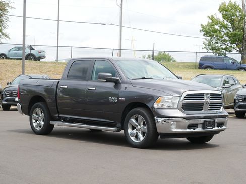 Used 2015 RAM 1500 Lone Star AWD/4WD image 4